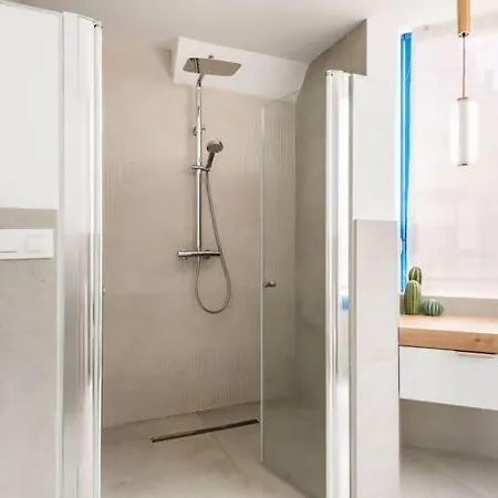 House Imponente Atico Con Piscina Privada * Марбелья